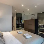 P&O Apartments Mennica Residence IX